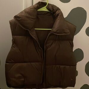 Old Navy crop puffer vest